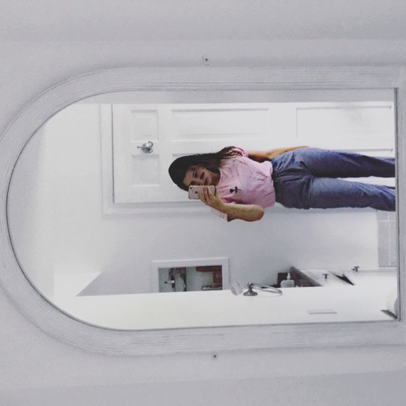 Meet your Posher, Cassie - Picture 1 of 1